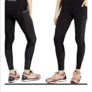 athleta Be Free Dot leggings